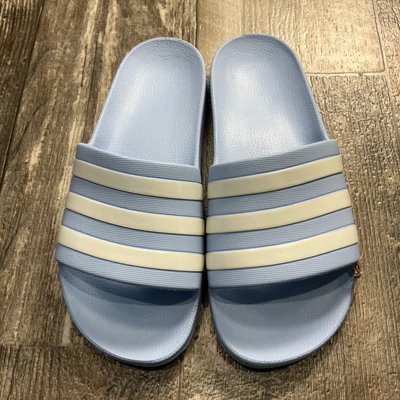 Adidas Adilette Aqua Blue and White Slides Size 8 - Picture 9 of 9